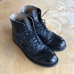 Parade army boots size 8-8.5 Men.